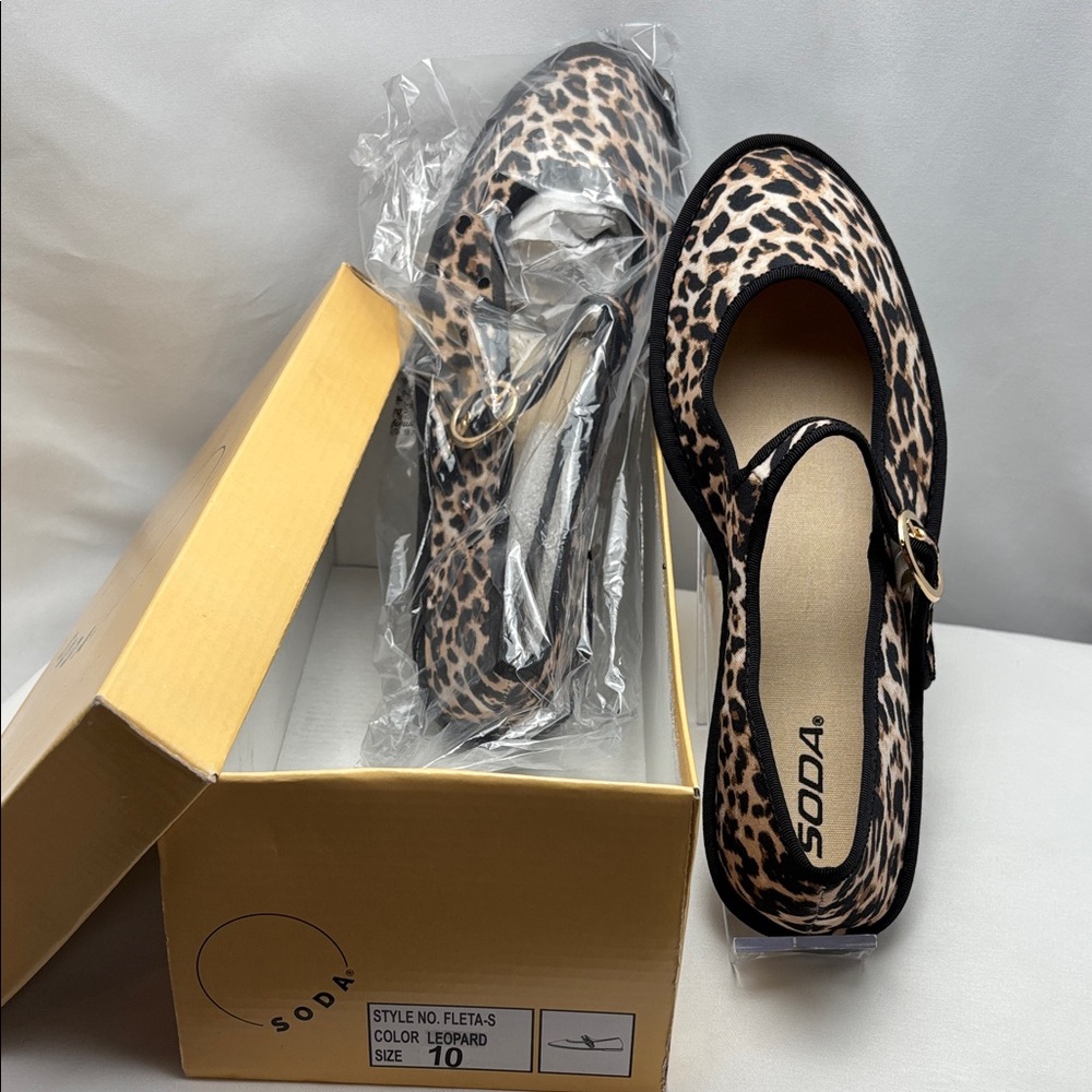 Sodas Leopard Print Women's10 Mary Jane Flats New‎